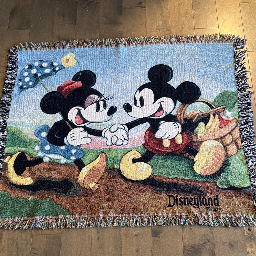 Vintage Disneyland Resort Mickey and Minnie Tapestry Woven Throw Blanket